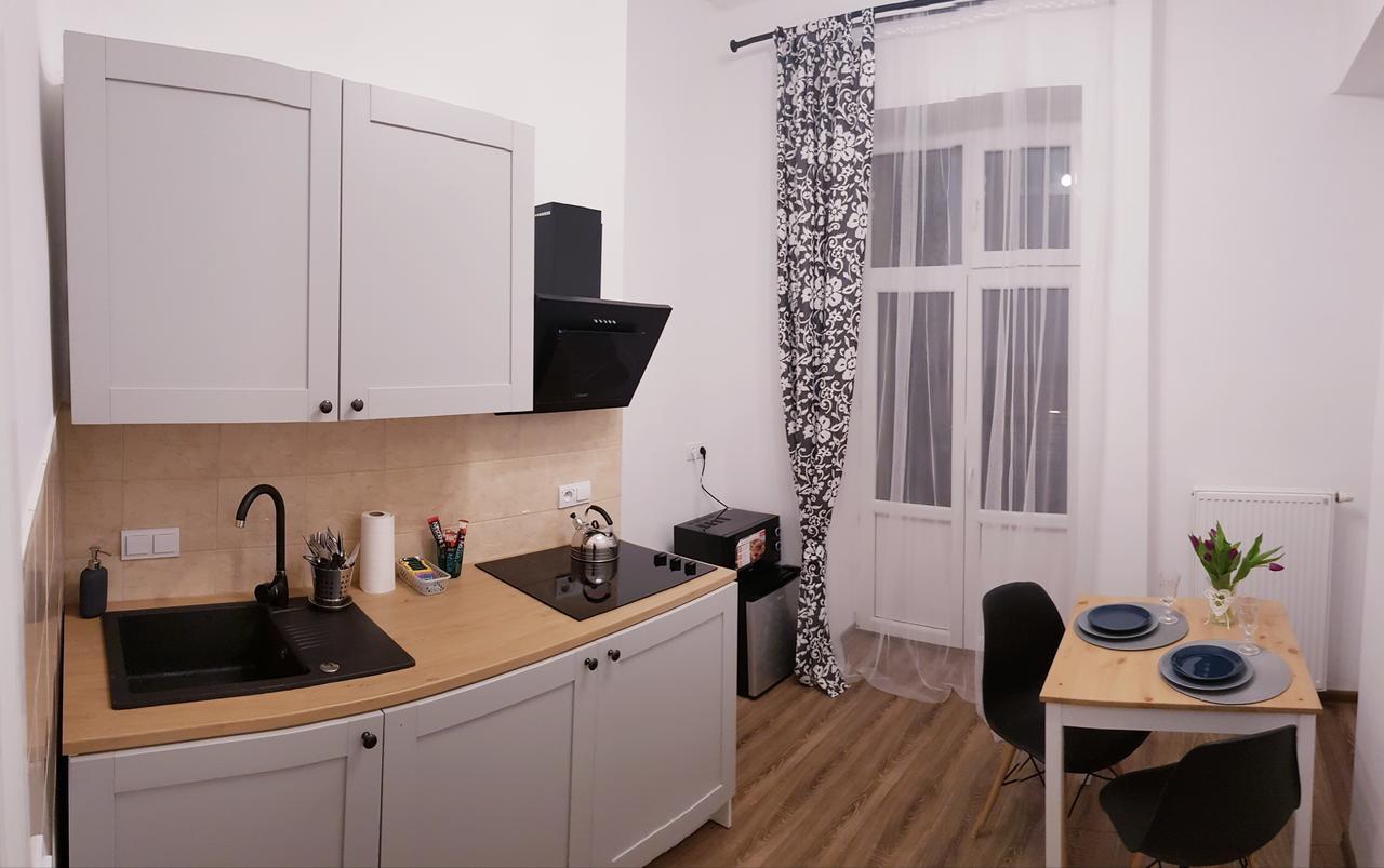 Apartamenty Rowna Kielce Bagian luar foto